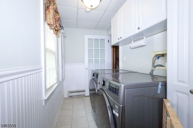1 Luxemburg Ave, Wharton Boro, NJ 07885