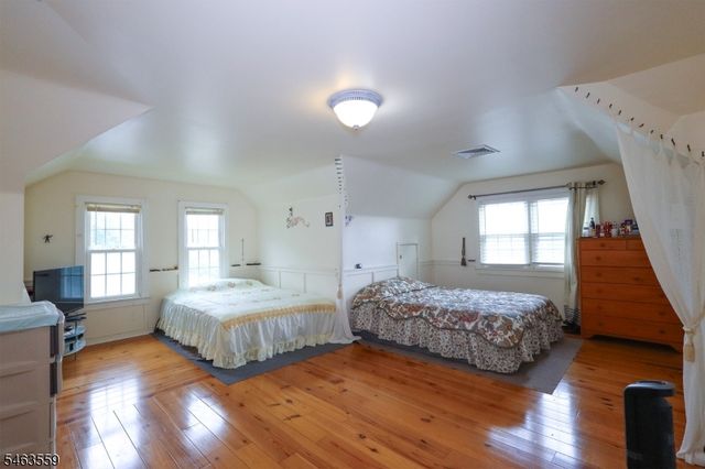 1 Luxemburg Ave, Wharton Boro, NJ 07885