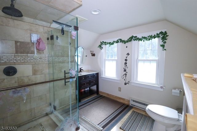 1 Luxemburg Ave, Wharton Boro, NJ 07885