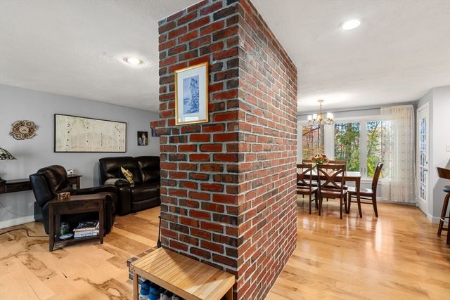 305D Winchester St, Newton, MA 02461