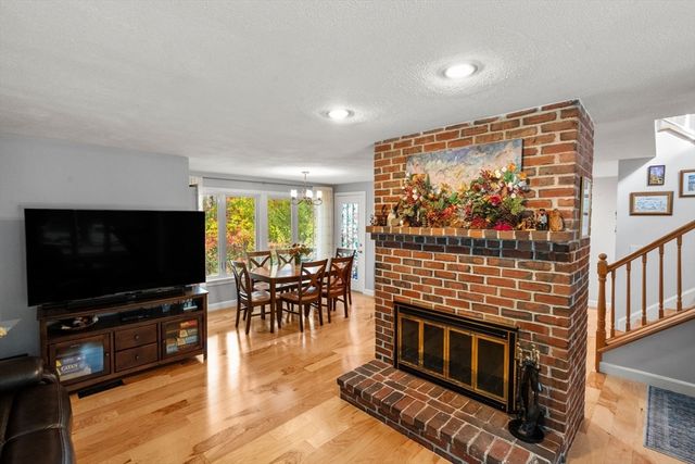 305D Winchester St, Newton, MA 02461