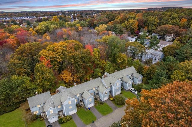 305D Winchester St, Newton, MA 02461