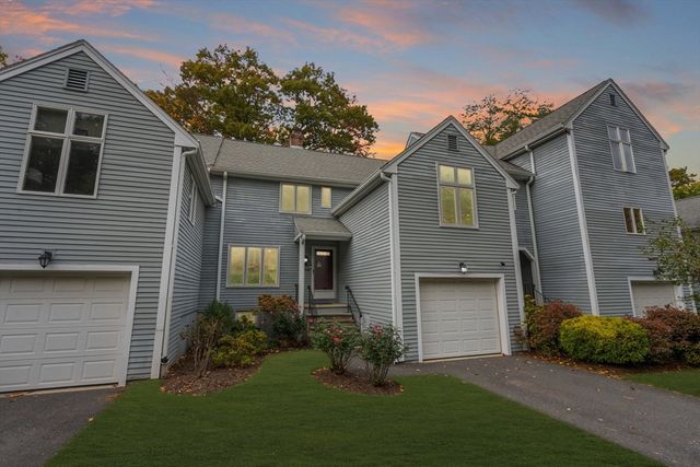 305D Winchester St, Newton, MA 02461