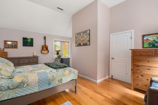 305D Winchester St, Newton, MA 02461