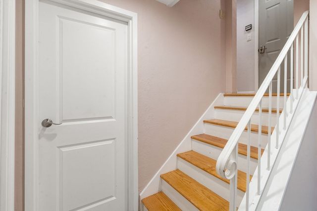 305D Winchester St, Newton, MA 02461