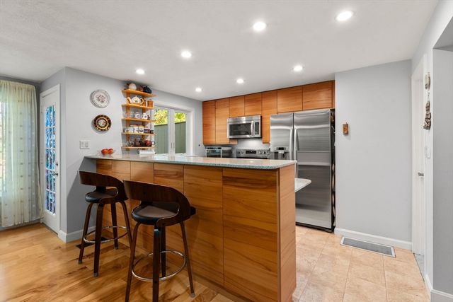 305D Winchester St, Newton, MA 02461