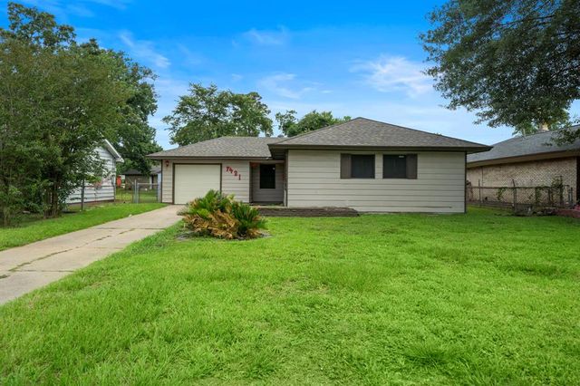 7421 Parker Road, Houston, TX 77016