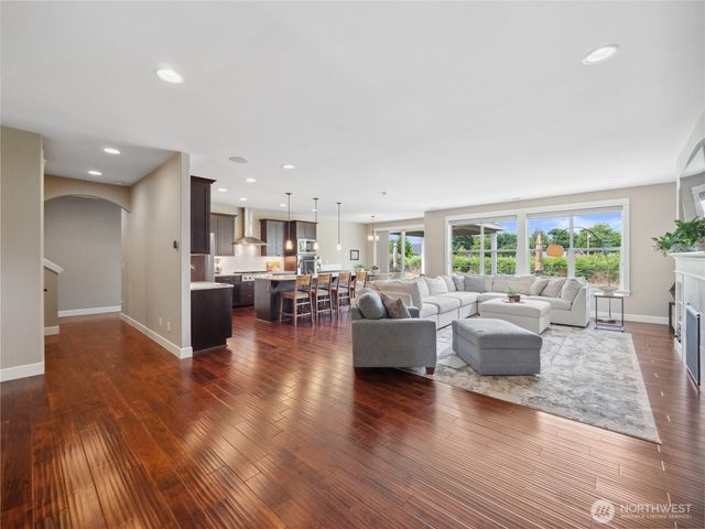 3420 McHugh Place, Enumclaw, WA 98022