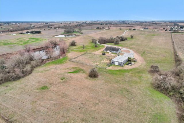 2258 County Road 316, Navasota, TX 77868