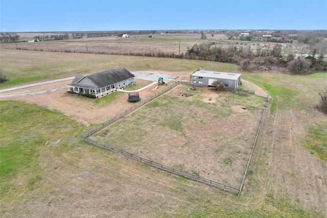 2258 County Road 316, Navasota, TX 77868