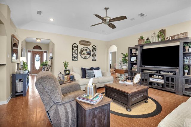 2258 County Road 316, Navasota, TX 77868