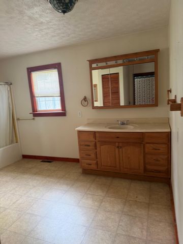 318 First Street, Midway, KY 40347