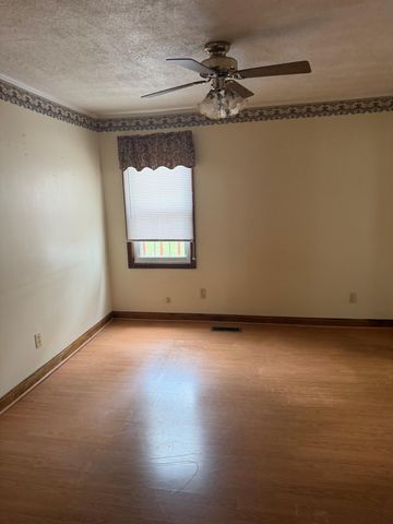 318 First Street, Midway, KY 40347