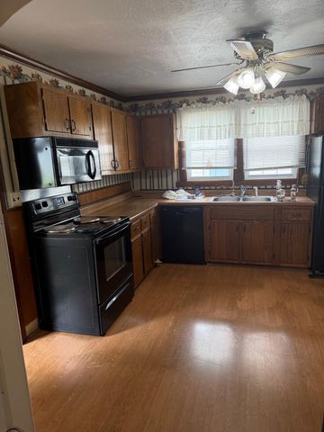 318 First Street, Midway, KY 40347