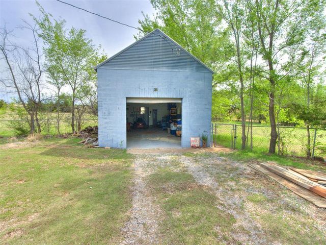 2150 County Road 1320, Blanchard, OK 73010