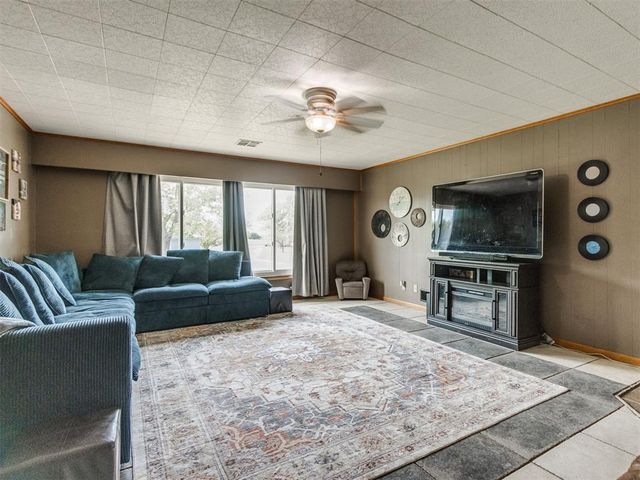 2150 County Road 1320, Blanchard, OK 73010