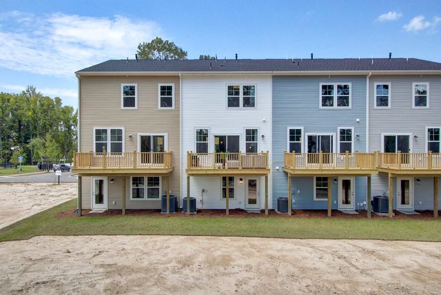 404 Caledon Court, Johns Island, SC 29455