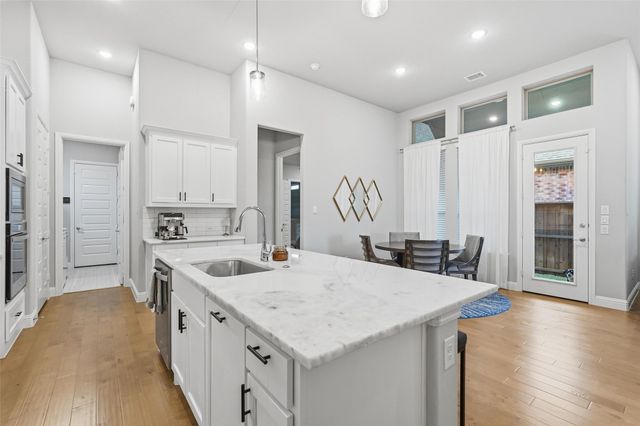 480 Caitlyn Way, Fairview, TX 75069