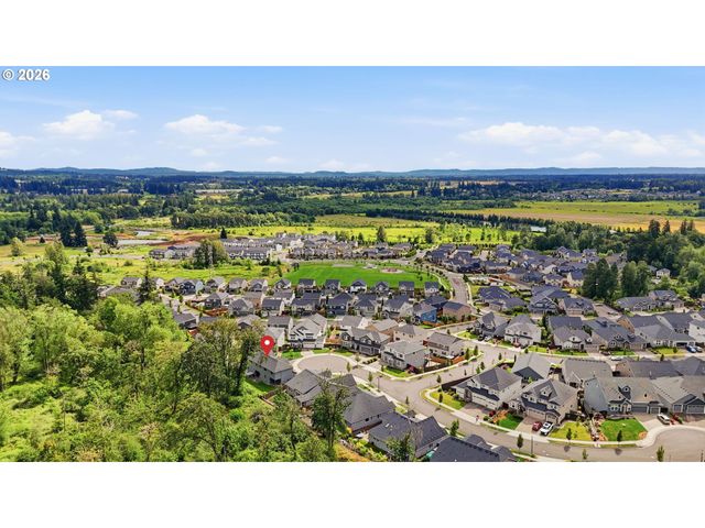 9526 N WOODLAND St, Camas, WA 98607