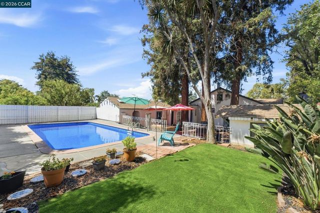 110 Bella Vista Way, Vallejo, CA 94590