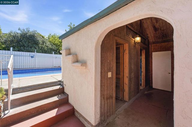 110 Bella Vista Way, Vallejo, CA 94590
