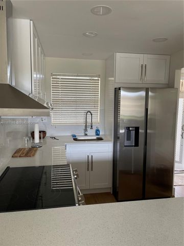 8465 Sunrise Lakes Blvd 205, Sunrise, FL 33322