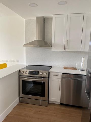 8465 Sunrise Lakes Blvd 205, Sunrise, FL 33322