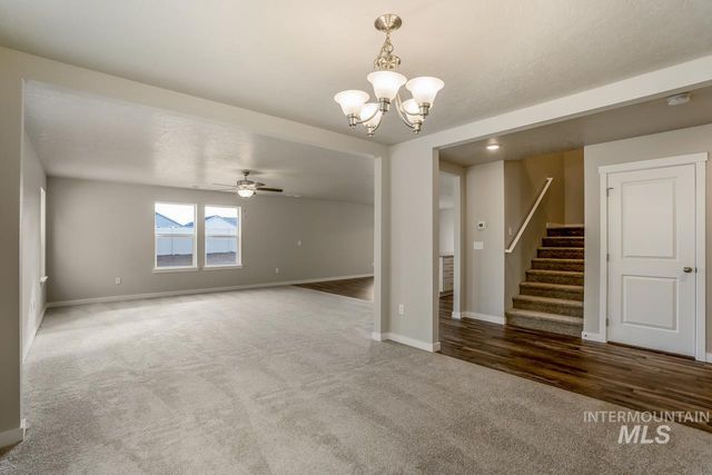 10768 Armuth St, Caldwell, ID 83605