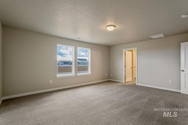 10768 Armuth St, Caldwell, ID 83605