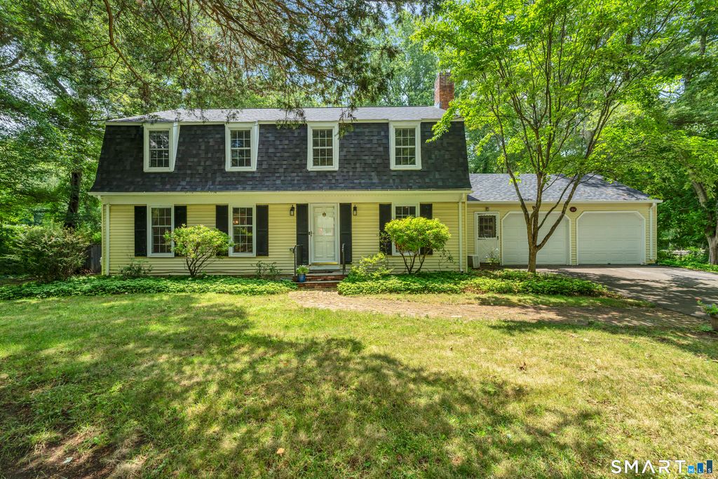 12 Wychwood Road, Old Lyme, CT 06371