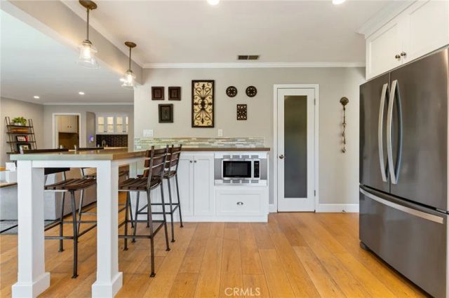 4325 Hazelnut, Seal Beach, CA 90740