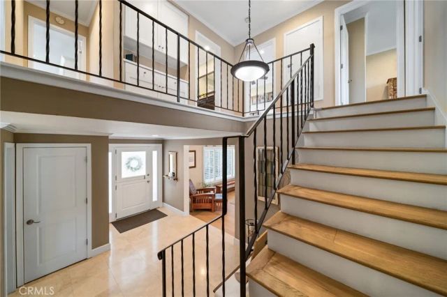 4325 Hazelnut, Seal Beach, CA 90740