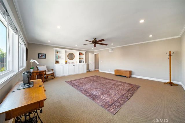 4325 Hazelnut, Seal Beach, CA 90740
