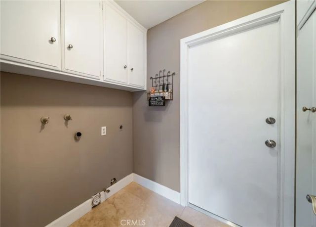4325 Hazelnut, Seal Beach, CA 90740