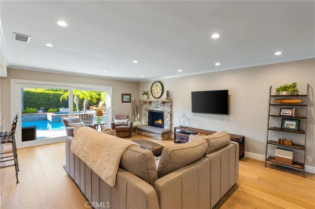 4325 Hazelnut, Seal Beach, CA 90740