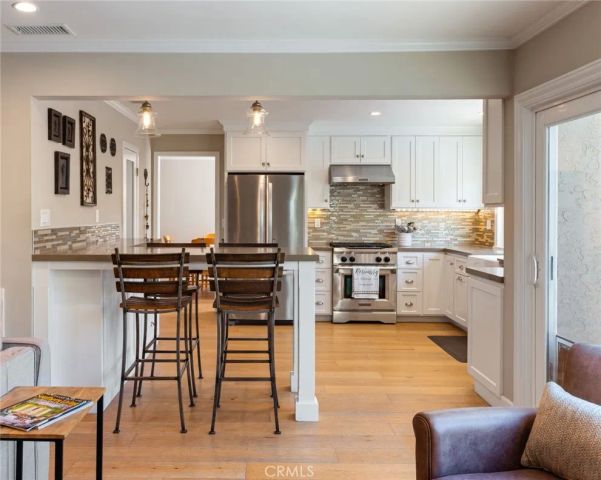 4325 Hazelnut, Seal Beach, CA 90740
