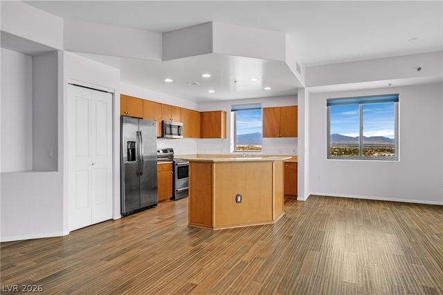 8255 Las Vegas Boulevard 1812, Las Vegas, NV 89123