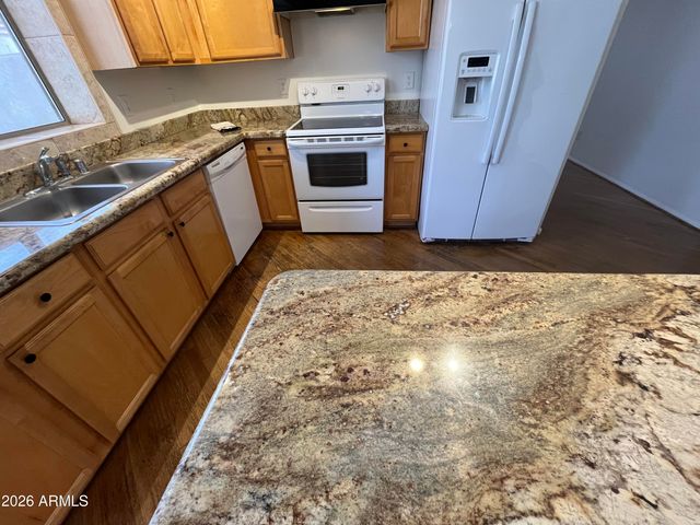 13558 W YOUNG Street, Surprise, AZ 85374