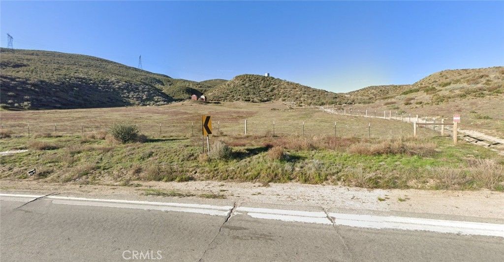 Image 5 of property listing at 1 Elizabeth Lake Rd Vic 58th W, Palmdale, CA 93551
