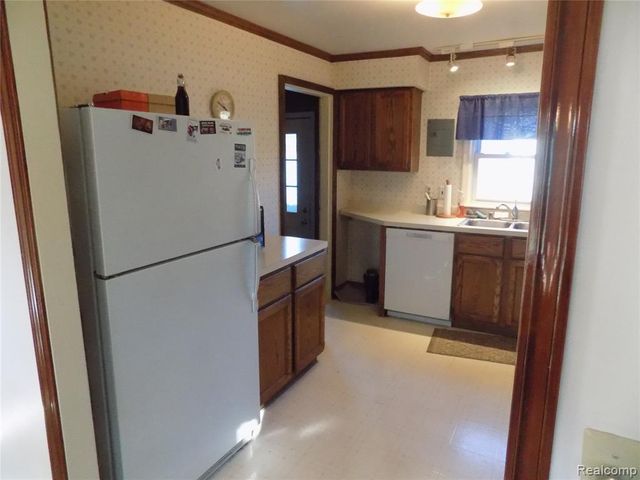 520 Whipple Street, South Lyon, MI 48178