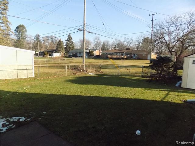 520 Whipple Street, South Lyon, MI 48178