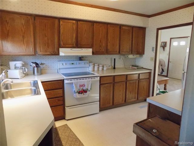 520 Whipple Street, South Lyon, MI 48178