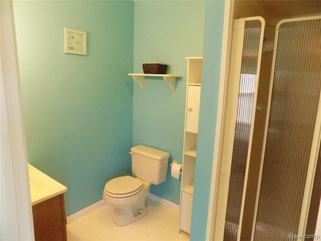 520 Whipple Street, South Lyon, MI 48178