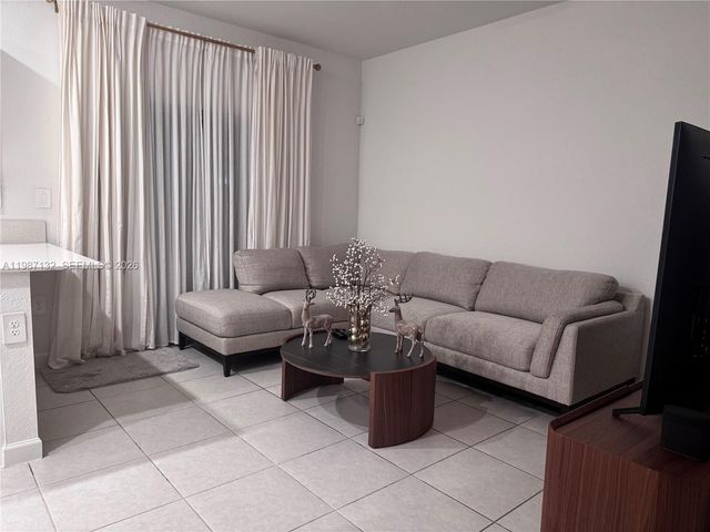 12563 NW 24th Ave, Miami, FL 33167