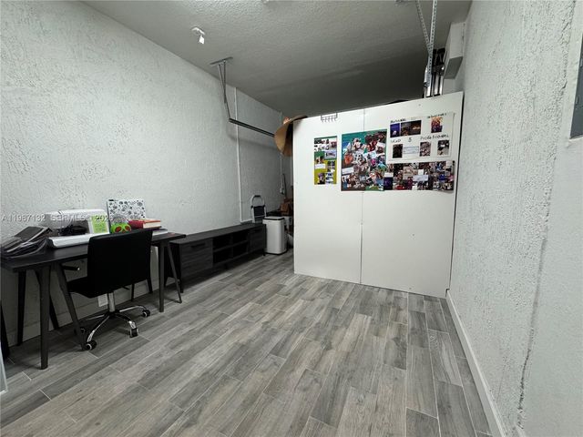 12563 NW 24th Ave, Miami, FL 33167