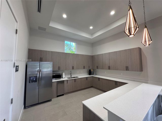 12563 NW 24th Ave, Miami, FL 33167