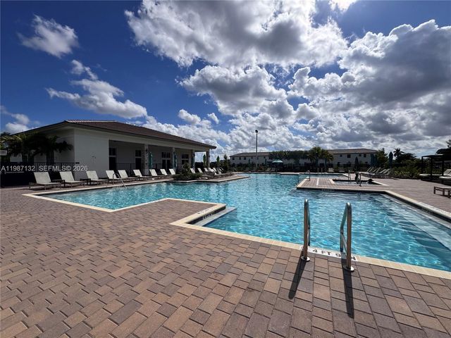 12563 NW 24th Ave, Miami, FL 33167