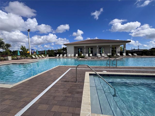 12563 NW 24th Ave, Miami, FL 33167