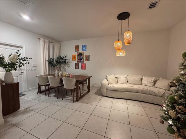 12563 NW 24th Ave, Miami, FL 33167