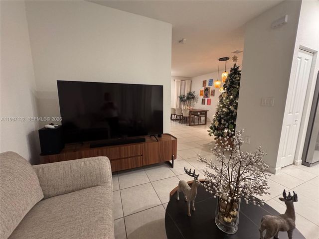 12563 NW 24th Ave, Miami, FL 33167